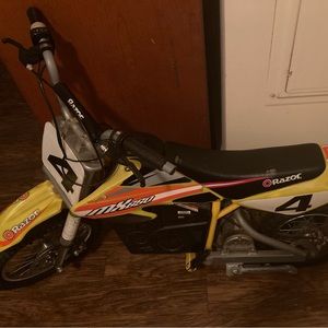 Razor MX650 $250
